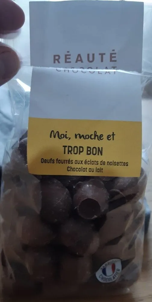 Œufs fourré aux éclats de noisettes chocolat au lait