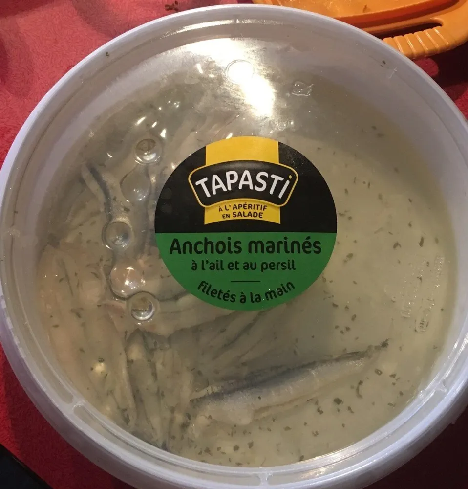 Anchois marinés à l'ail et au persil