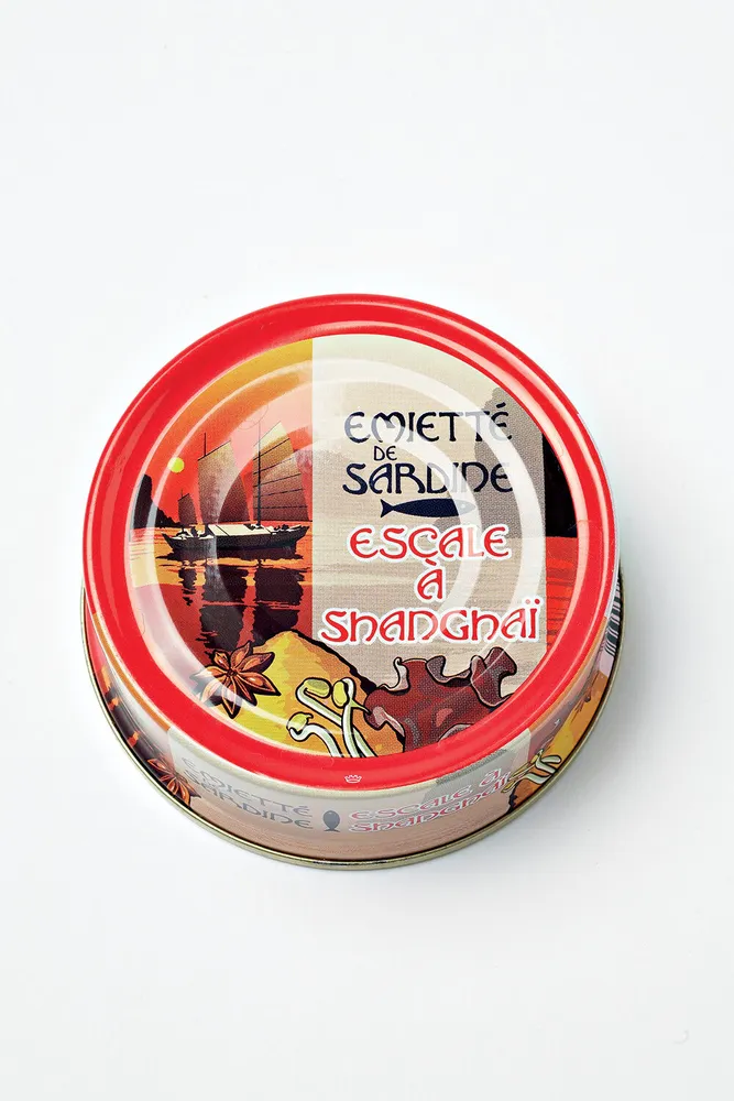 Emietté de sardine Escale à Shanghai