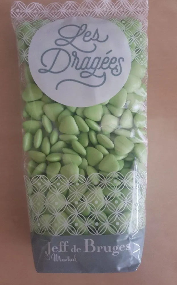 Dragées cœur pétale d'amour (vert tilleul)