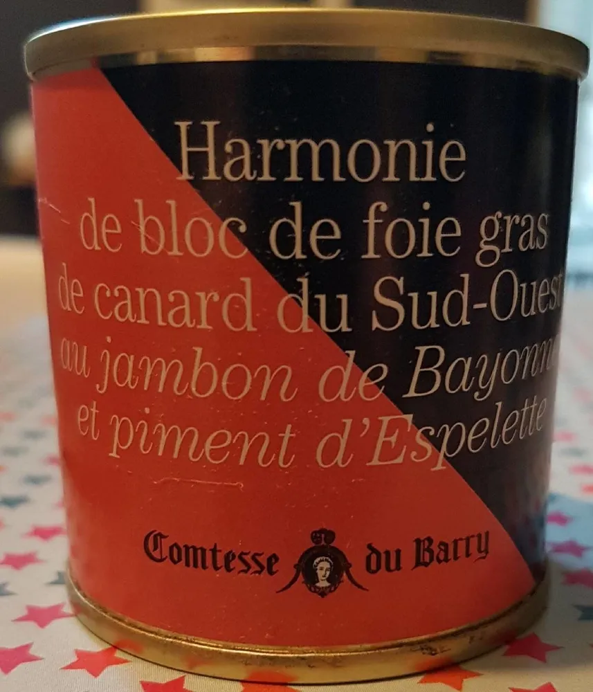 Harmonie de  bloc de foie gras de canard du sud ouest au jambon de bayonne et piment d'espelette.