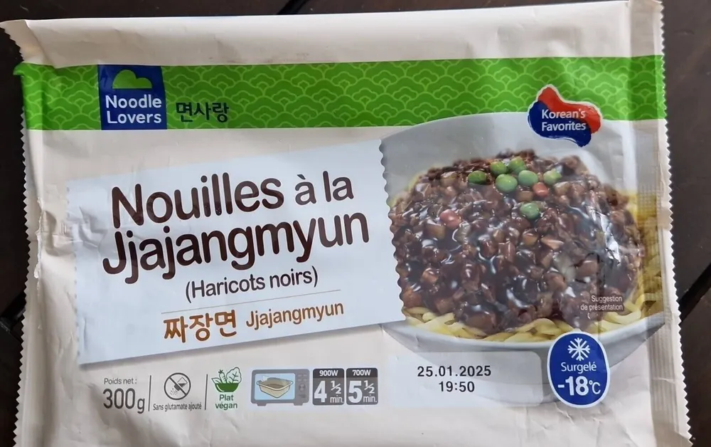 Nouilles à la Jjajangmyun