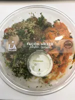 La Salade Façon Mezze falafels tzatziki