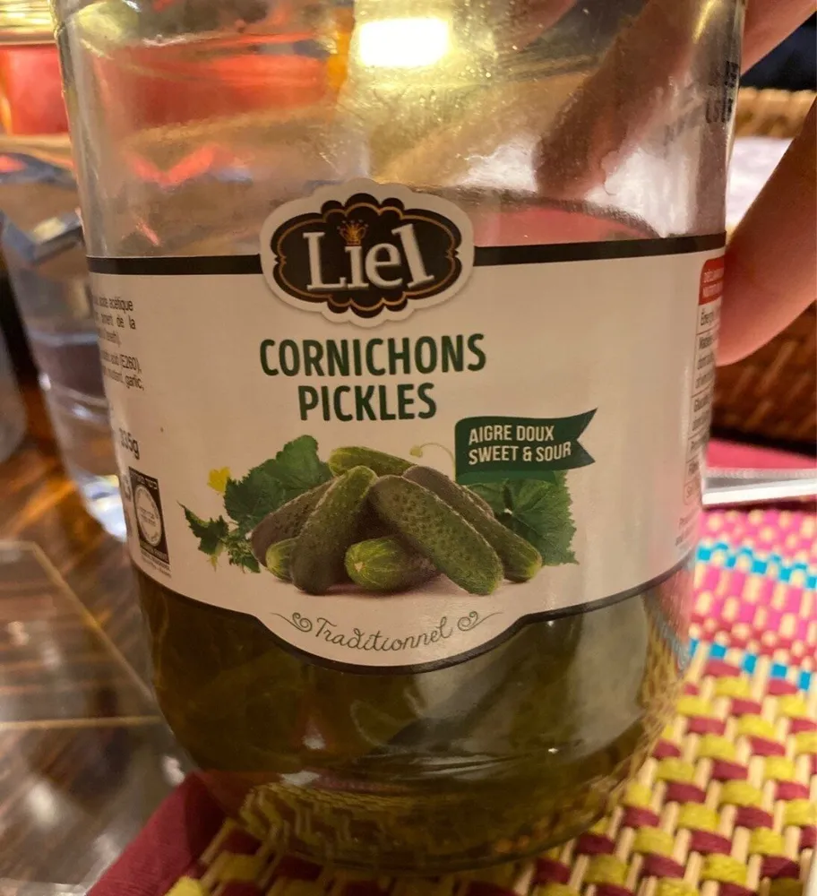 Cornichon pickles