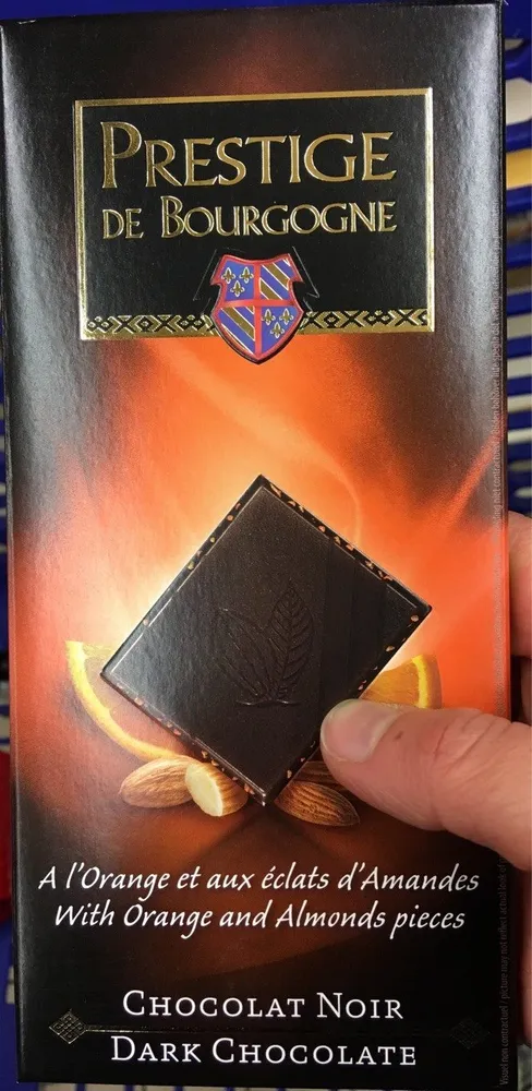 Chocolat noir à l'orange et aux éclats d'amandes
