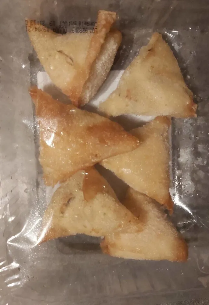Plateau mini samoussas poulet créoles