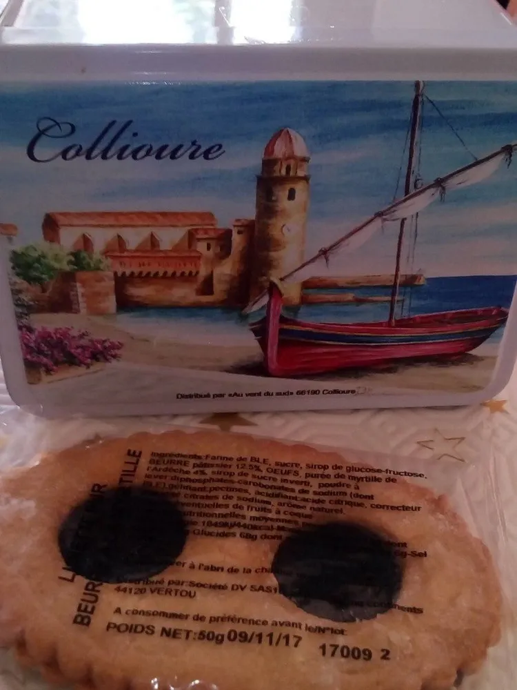 Lunettes de romans pur beurre fourrées à la myrtille