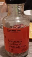 Les graines toastées et pétales de roses