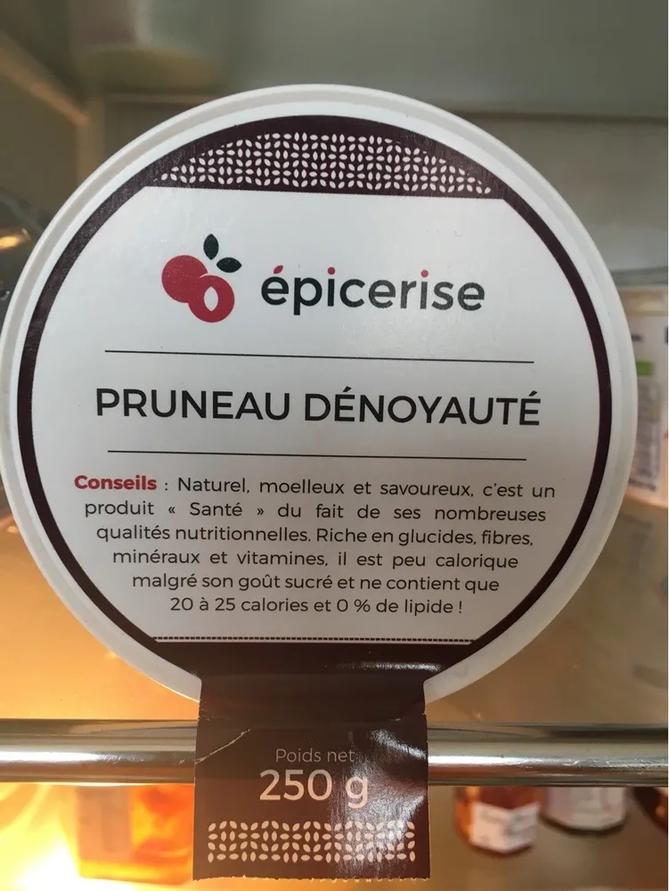 Pruneau denoyauté
