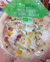 Pizza burrata et légumes du soleil