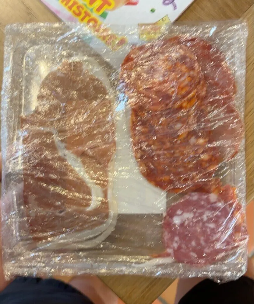 Assortiment de charcuterie, tranchée jambon, Serrano, ETG(jambon
