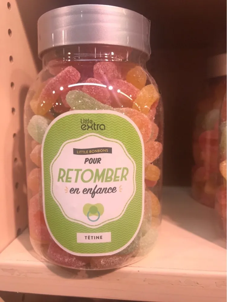 Retomber en enfance tetine