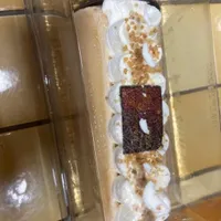 Bûche artisanale rocher noisette café moka