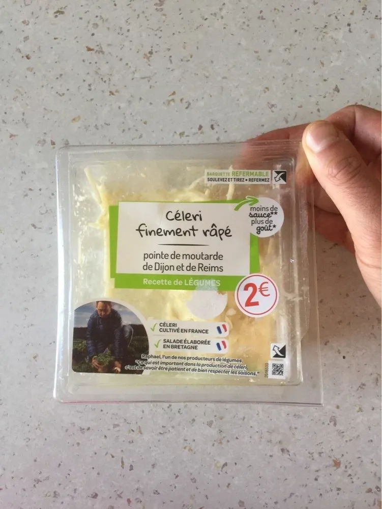 Céleri finement râpé