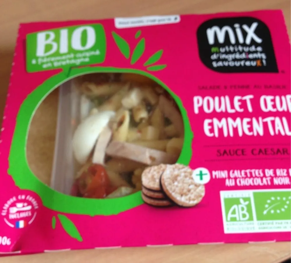 Salade & penne au basilic poulet oeuf emmental bio
