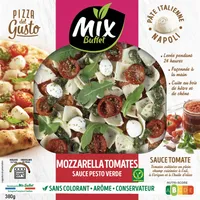 Pizza del gusto mozzarella tomates