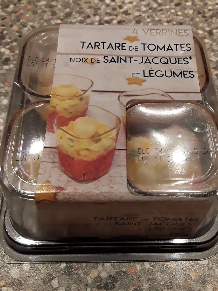 Tartare de tomates noix de Saint-Jacques et légumes