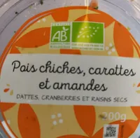 Pois chiches, carottes et amandes