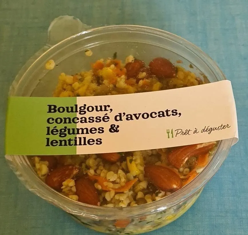 Boulgour concassé d'avocat légumes et lentilles