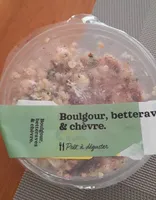 Salade composée  boulgour betteraves quinoa chèvre  cranberries