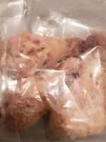 Pilon de poulet cuit roti