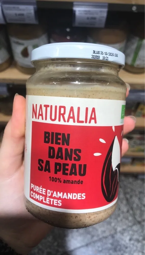 Purée d'amande complète