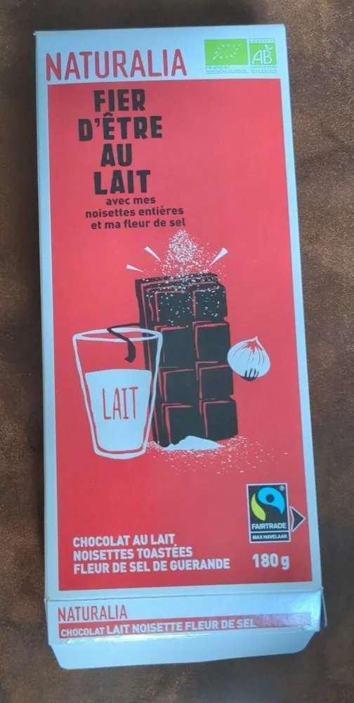 Chocolat au lait noisettes toastées fleur de sel de guerande