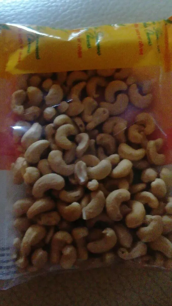 Noix de cajoux crues