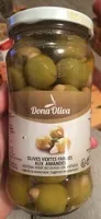 Olives vertes farcies aux amandes