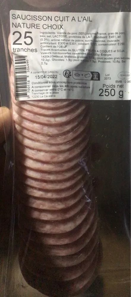 Saucisson cuit à l’ail