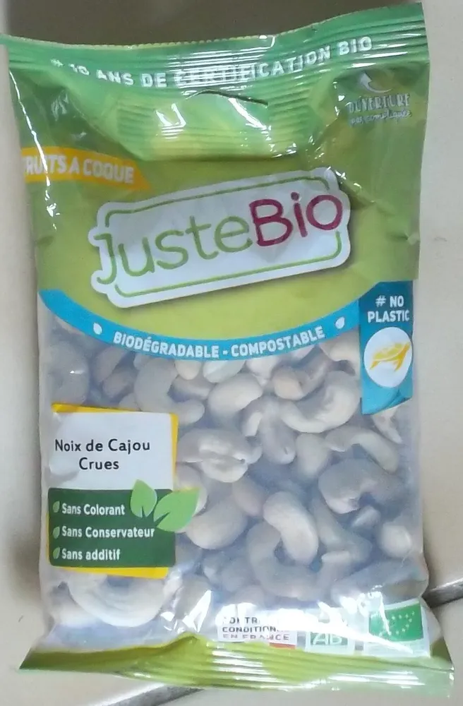 Noix de cajou crues