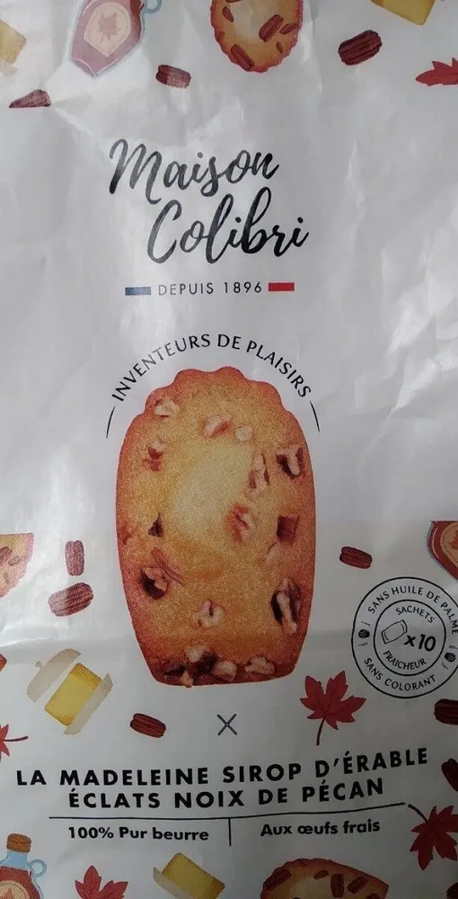 Madeleine au sirop d'érable et aux éclats de noix de pécan