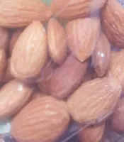 Amandes crues
