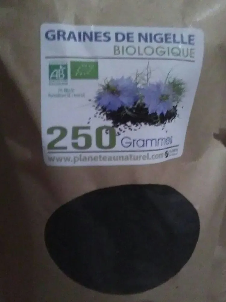 Graines de nigelle biologiques