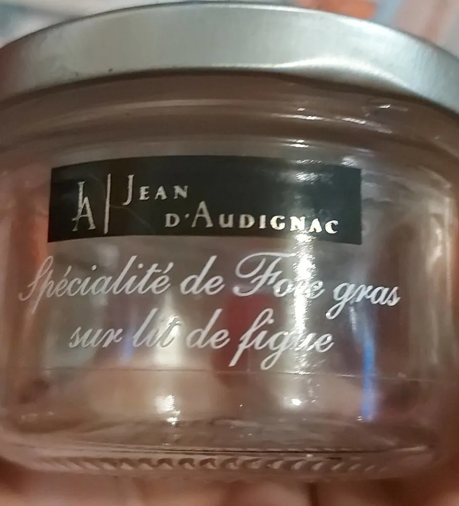 Spécialité de foie gras sur lir de figue