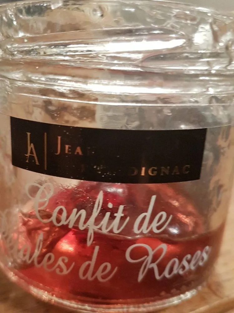 Confit de pétales de roses
