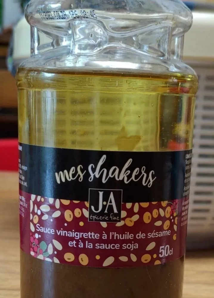 Sauce vinaigrette à l'huile de sésame et à la sauce soja