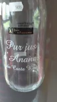 Pour jus d'ananas du Costa rica