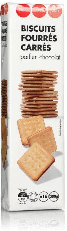 Biscuits fourrés carrés parfum chocolat