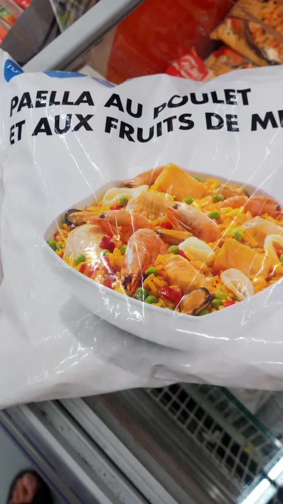 Paëlla au poulet et aux fruits de mer