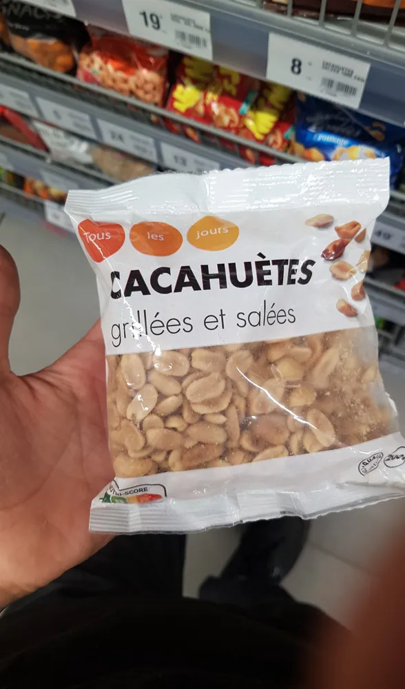 Cacahuètes grillées et salées