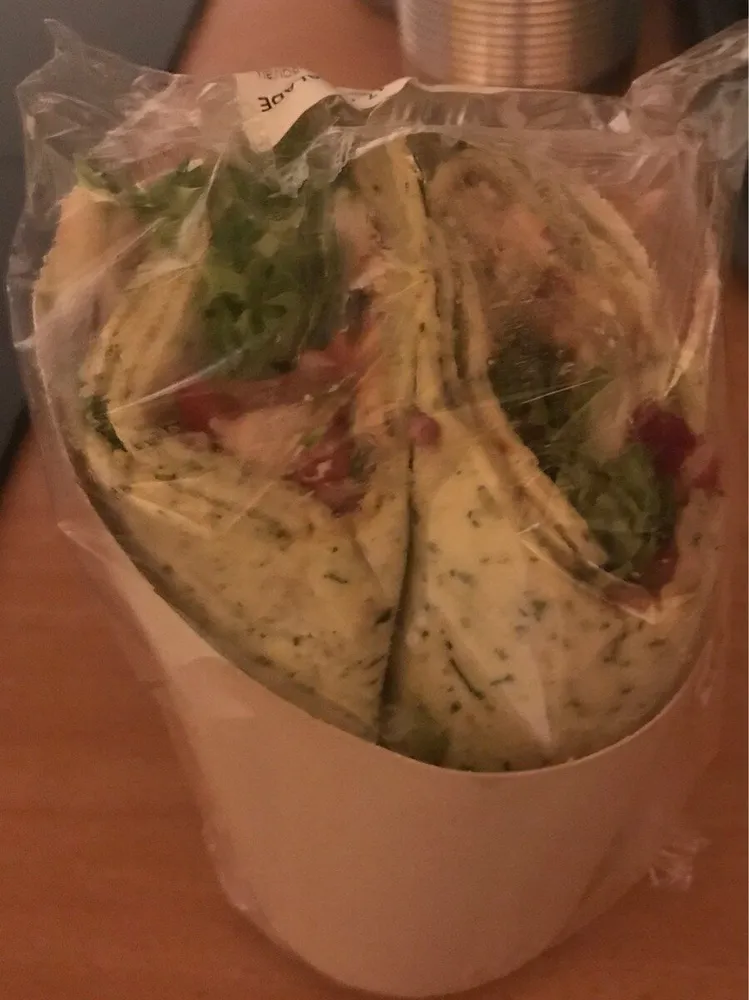 Wrap thon tomate salade