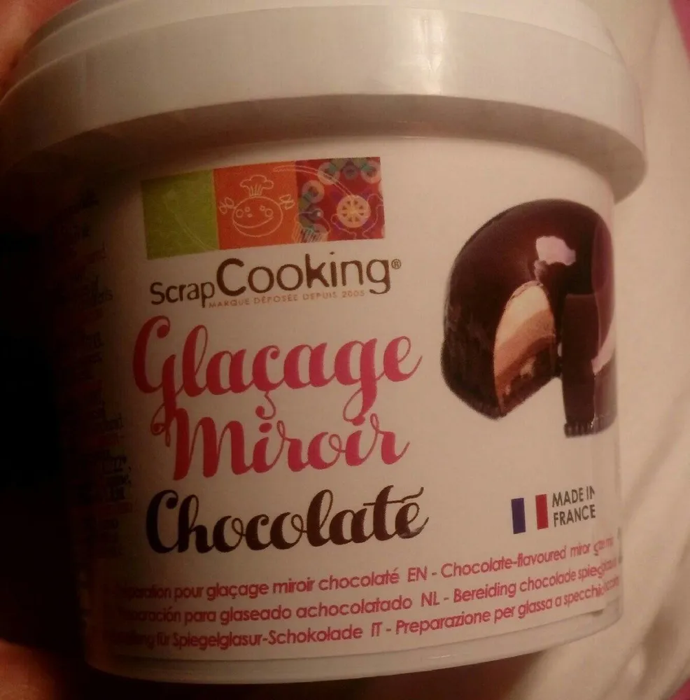Glaçage miroir chocolaté