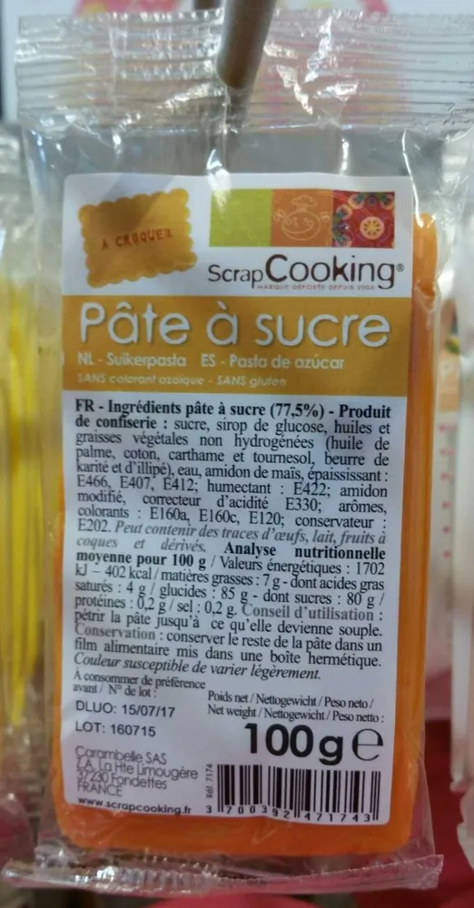 Pâte à sucre orange