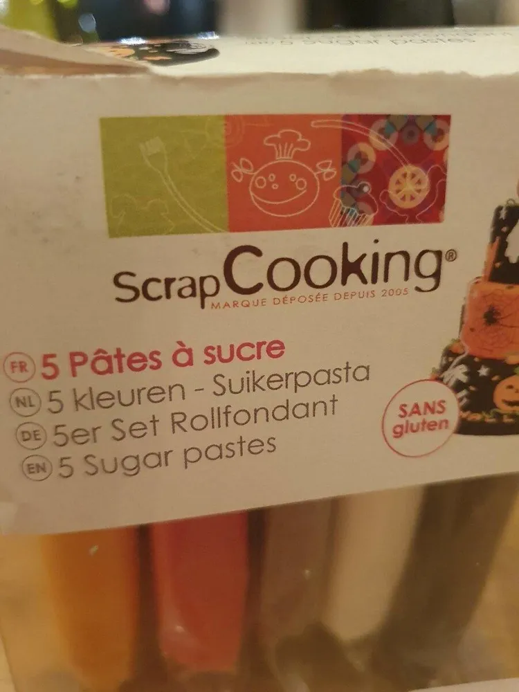 Pâtes à sucre scrapCOOKING