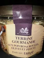 Terrine gourmande aux poivrons rouges olives et piment