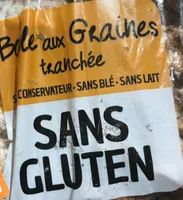 Boule aux graines sans gluten tranchée