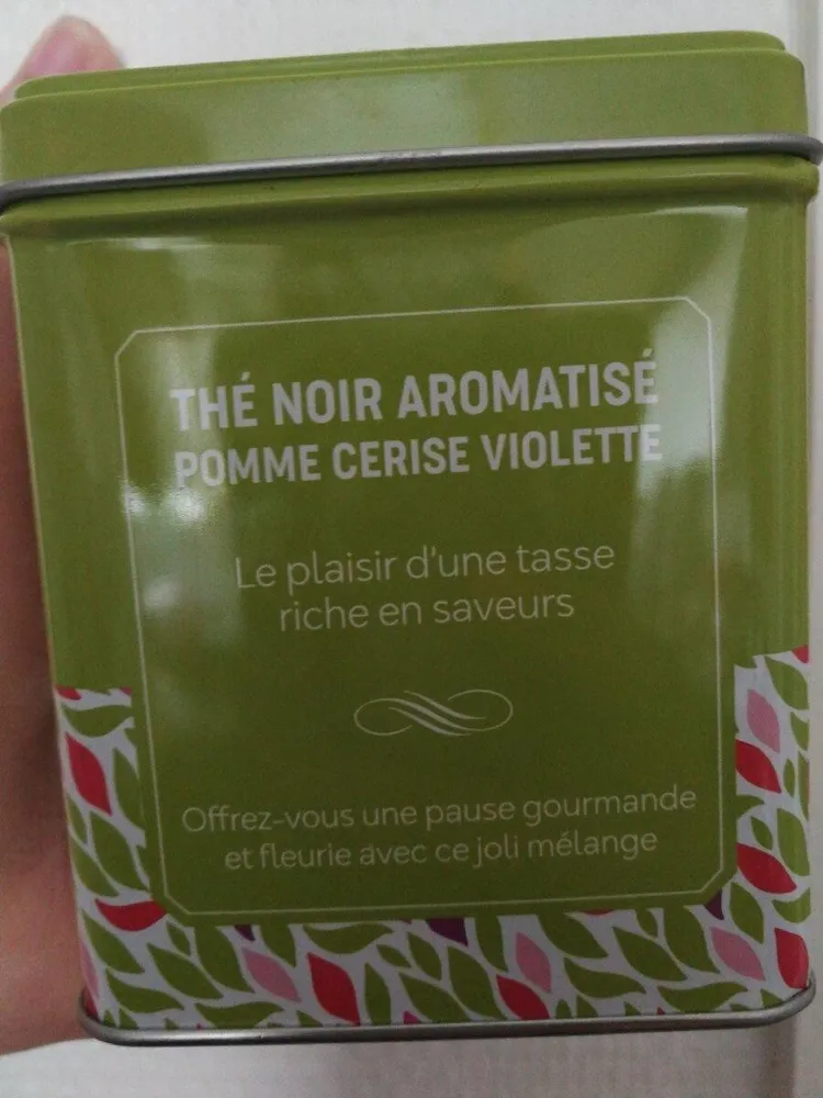 Thé noir aromatisé pomme cerise violette