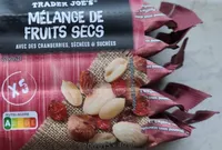 Mélange de fruits secs avec des cranberries, séchées et sucrées