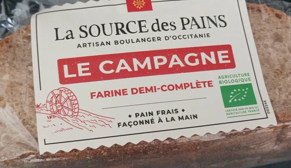 Pain au levain traditionnel tranché